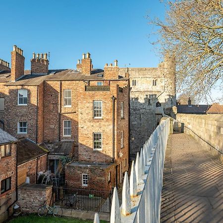 Roman Walls View ヨーク エクステリア 写真